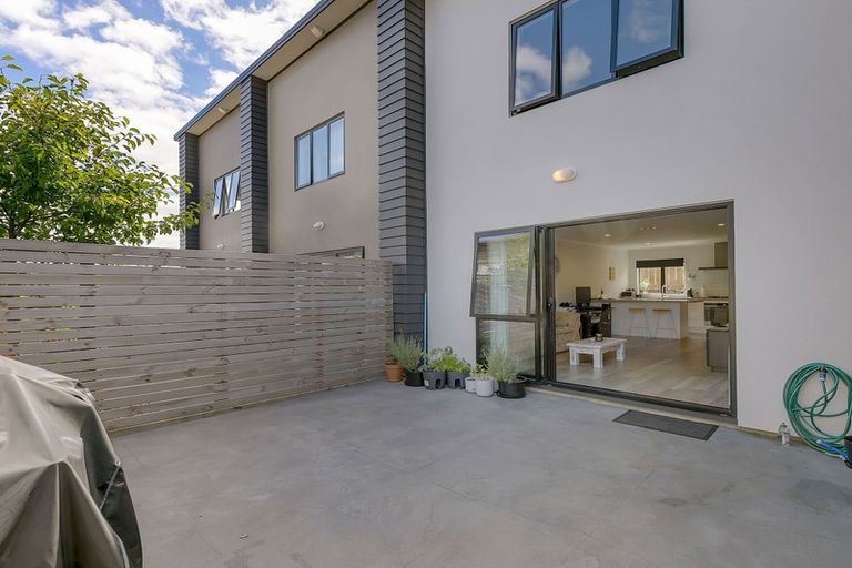 Photo of property in 9u8 Surrey Street, Tawa, Wellington, 5028