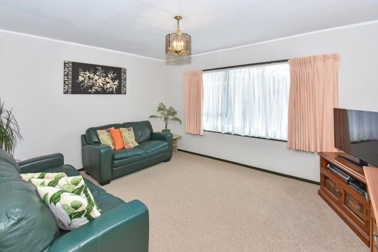 Photo of property in 2/126 Carruth Road, Papatoetoe, Auckland, 2025