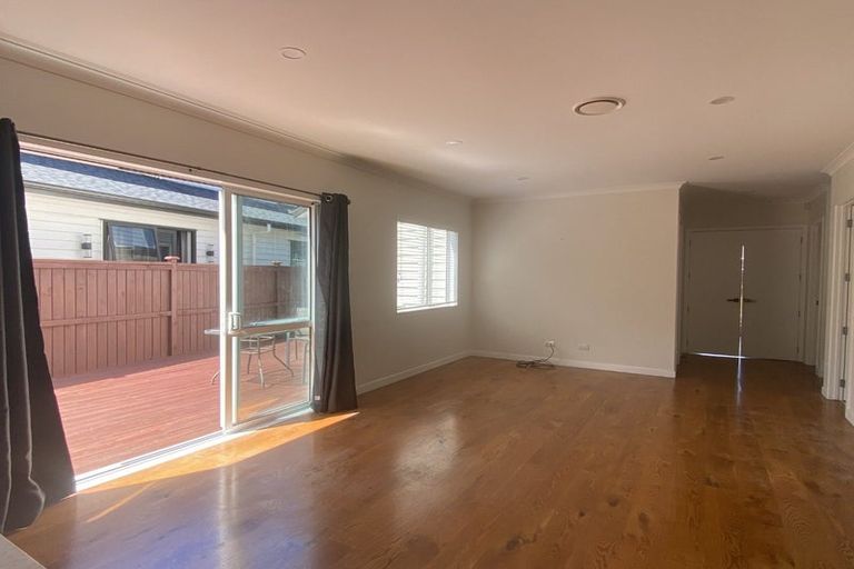 Photo of property in 38 Bounty Road, Long Bay, Auckland, 0630