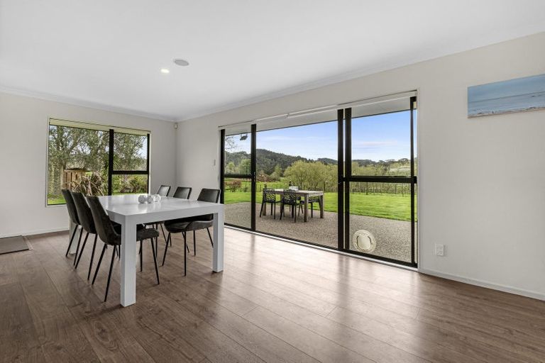 Photo of property in 255 Ararimu Valley Road, Helensville, Waimauku, 0882