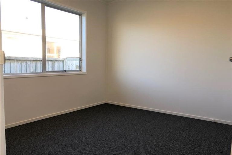 Photo of property in 1/47 Moire Road, Massey, Auckland, 0614