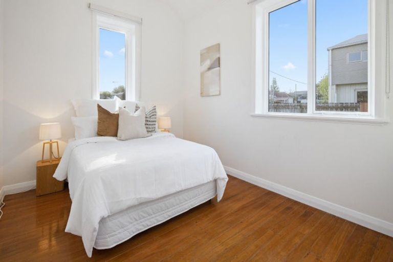 Photo of property in 19 Dublin Street, Pukekohe, 2120