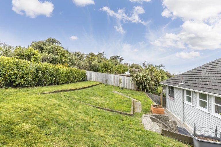 Photo of property in 63 Salford Street, Newlands, Wellington, 6037