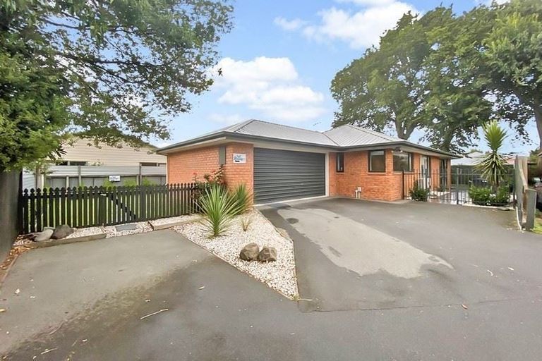 Photo of property in 23a Wrights Road, Addington, Christchurch, 8024