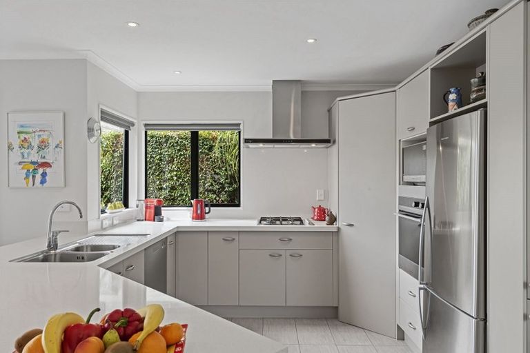 Photo of property in 2/29 Stanley Avenue, Milford, Auckland, 0620