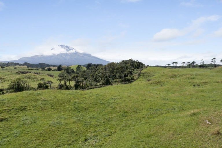 Photo of property in 107a Ngariki Road, Rahotu, Opunake, 4684