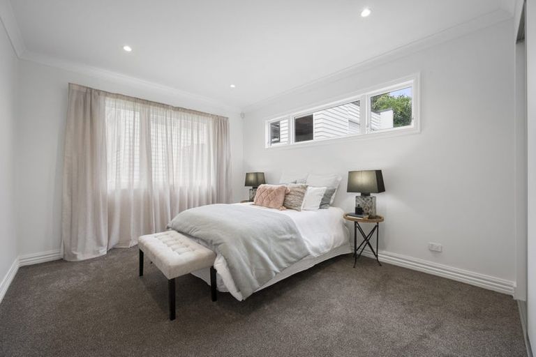Photo of property in 76 Clyde Street, Island Bay, Wellington, 6023