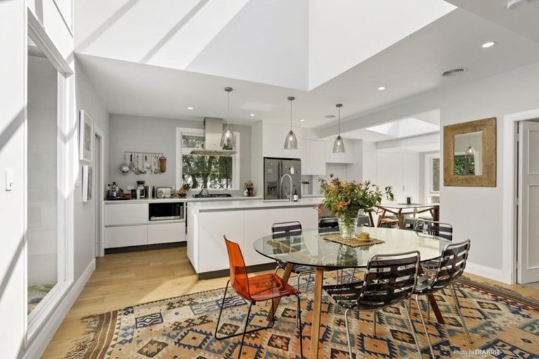 Photo of property in 21 Lower Watt Street, Wadestown, Wellington, 6012