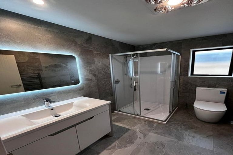 Photo of property in 14 Auranga Drive, Karaka, 2113