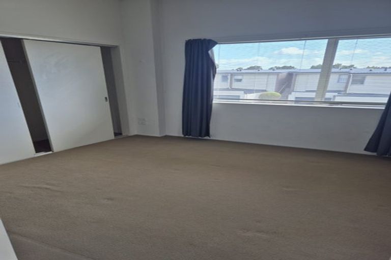 Photo of property in 8/7 Kelvin Hart Drive, East Tamaki, Auckland, 2013