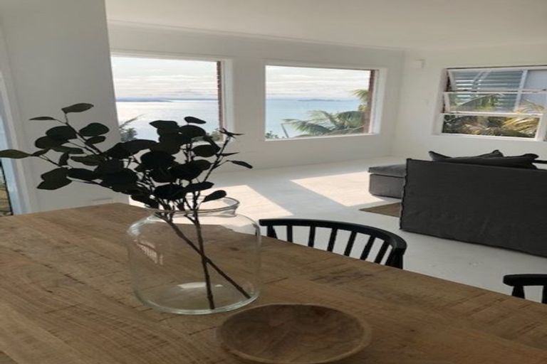 Photo of property in 4/64 Seacliffe Avenue, Belmont, Auckland, 0622