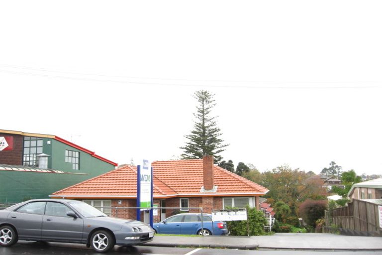 Photo of property in 4/28 Uxbridge Road, Mellons Bay, Auckland, 2014