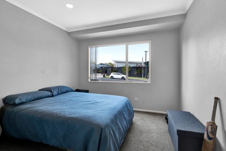 Photo of property in 301 Huatoki Street, Upper Vogeltown, New Plymouth, 4310