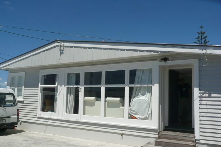Photo of property in 74 Forest Hill Road, Henderson, Auckland, 0612