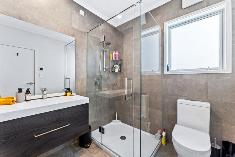 Photo of property in 91 Karepiro Drive, Stanmore Bay, Whangaparaoa, 0932