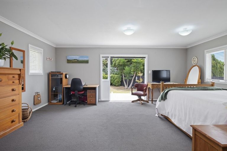 Photo of property in 72 Glenbrook Waiuku Road, Waiuku, 2681
