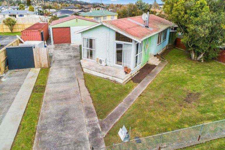 Photo of property in 24 President Avenue, Papakura, 2110