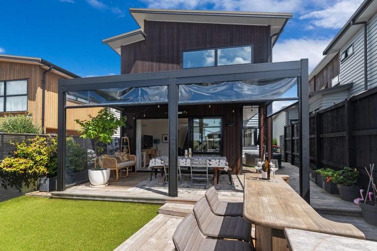 Photo of property in 11 Oioi Road, Hobsonville, Auckland, 0616