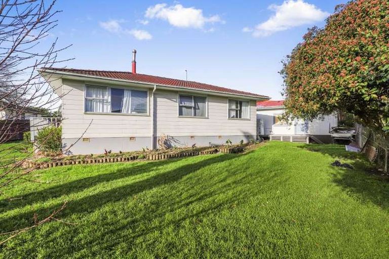 Photo of property in 39 Fairlight Place, Manurewa, Auckland, 2102