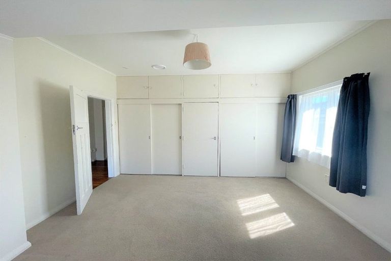 Photo of property in 61 Tiro Tiro Road, Levin, 5510