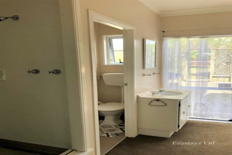 Photo of property in 45 Colwill Road, Massey, Auckland, 0614