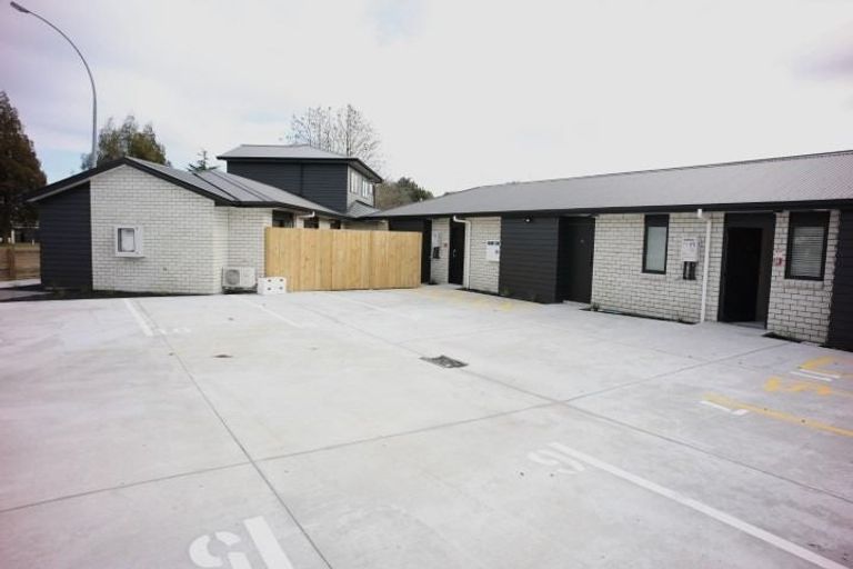 Photo of property in 58 Kahikatea Drive, Melville, Hamilton, 3206