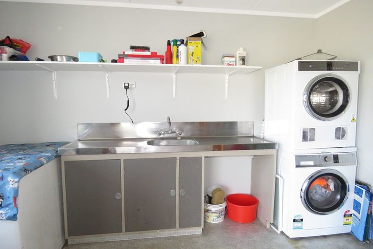 Photo of property in 16 Coates Street, Westport, 7825