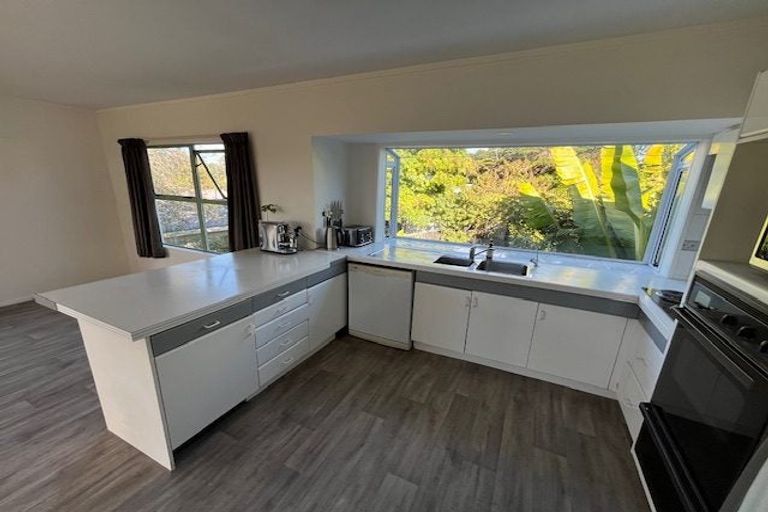 Photo of property in 15 Hague Place, Birkenhead, Auckland, 0626