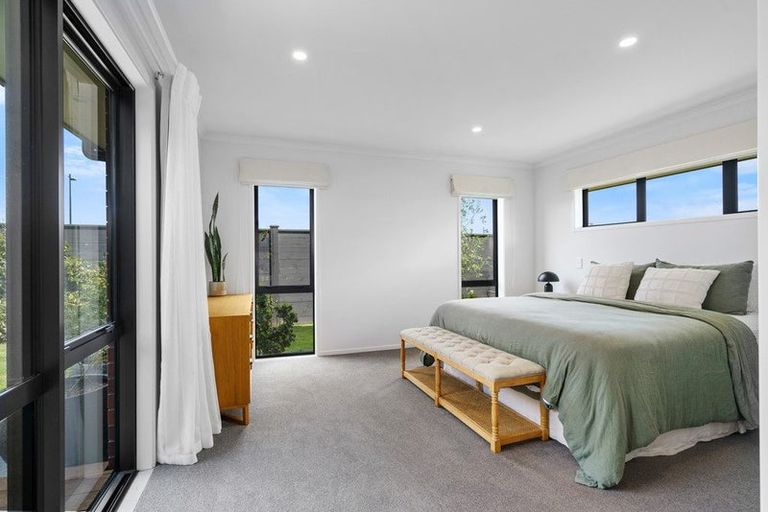 Photo of property in 18a Rose Leigh Drive, Cambridge, 3434