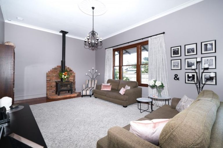 Photo of property in 1 Tamar Street, Rongotea, 4476