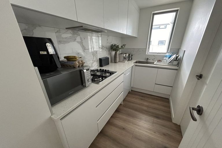 Photo of property in 19 St Claire Road, Silverdale, 0932