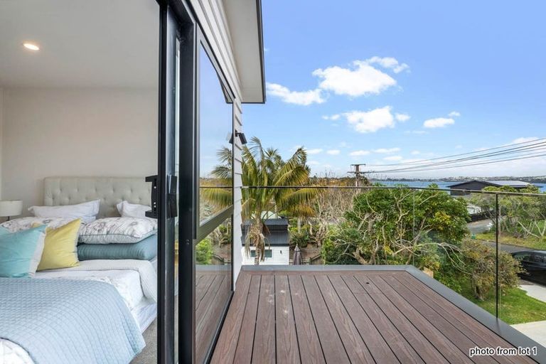 Photo of property in 112b Eversleigh Road, Belmont, Auckland, 0622