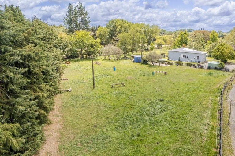 Photo of property in 15 Maharakeke Road, Waipukurau, 4281
