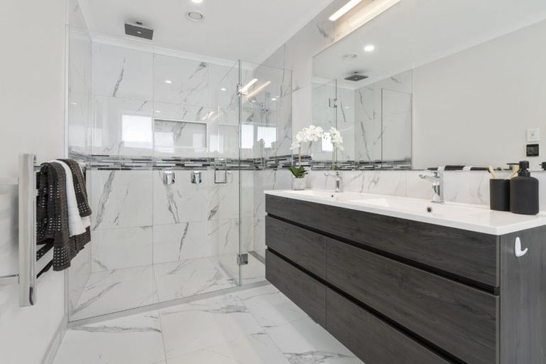 Photo of property in 36 Manhattan Rise, Orewa, 0931