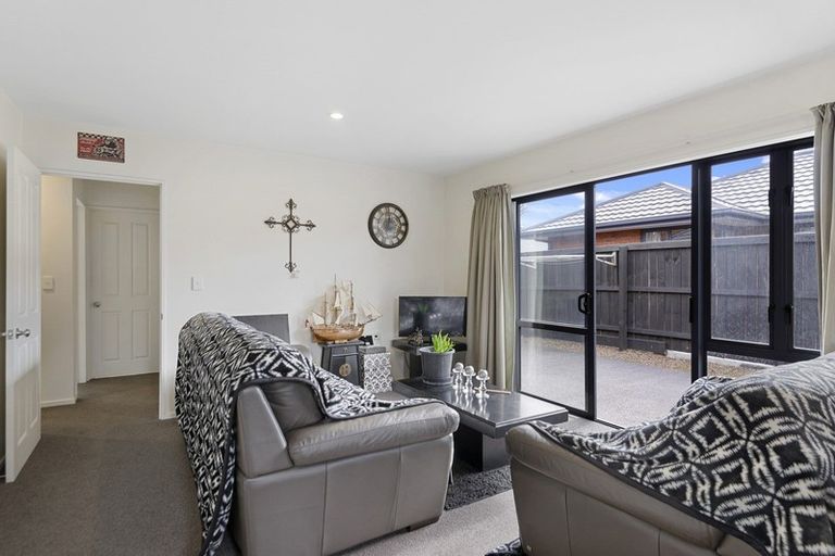 Photo of property in 77 Grafton Street, Waltham, Christchurch, 8011