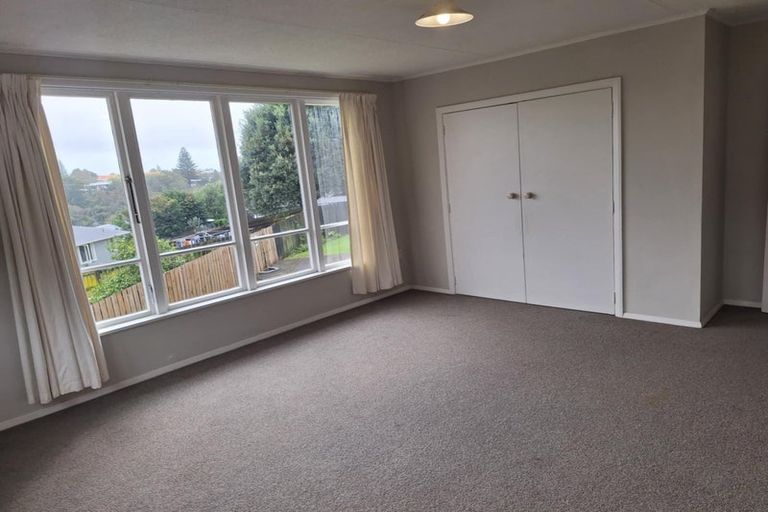 Photo of property in 33 Henderson Crescent, Parkvale, Tauranga, 3112