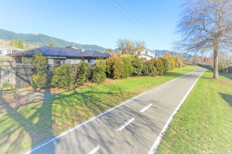 Photo of property in 11d Lemari Avenue, Stoke, Nelson, 7011