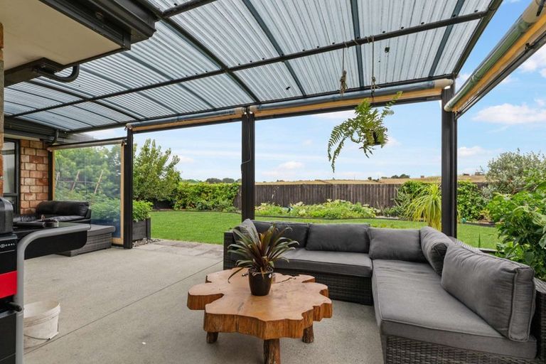 Photo of property in 26 Breaker Grove, Waiuku, 2123