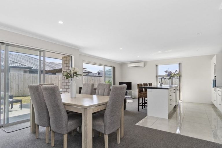 Photo of property in 127 Palm Springs Boulevard, Papamoa Beach, Papamoa, 3118