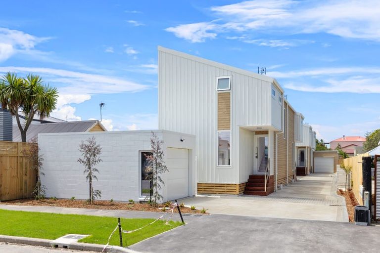 Photo of property in 4/23 Howe Street, New Brighton, Christchurch, 8083
