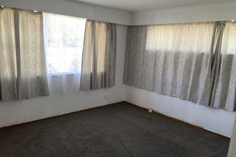 Photo of property in 12 Adel Place, Weymouth, Auckland, 2103