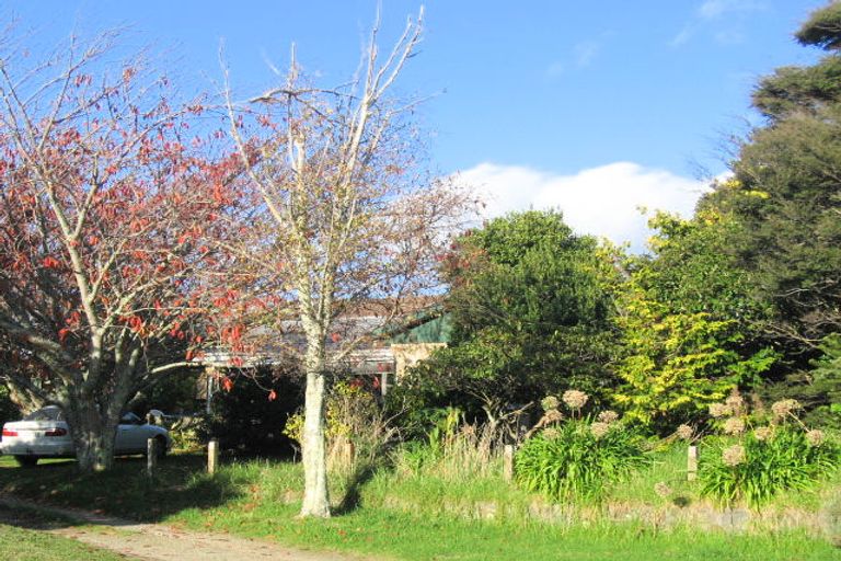 Photo of property in 4 Larch Grove, Paraparaumu, 5032