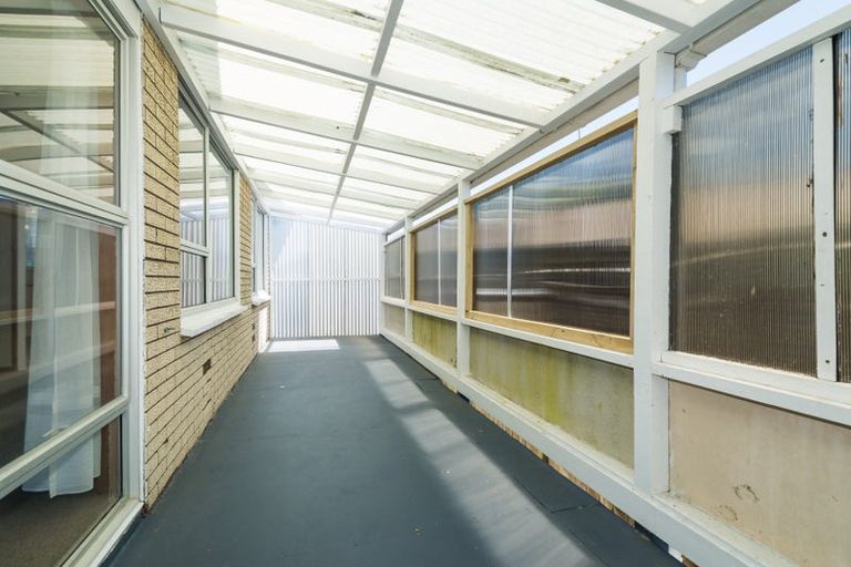 Photo of property in 1/285 Sunset Road, Sunnynook, Auckland, 0632