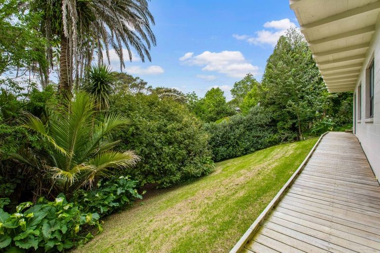 Photo of property in 229a Golf Road, Titirangi, Auckland, 0604