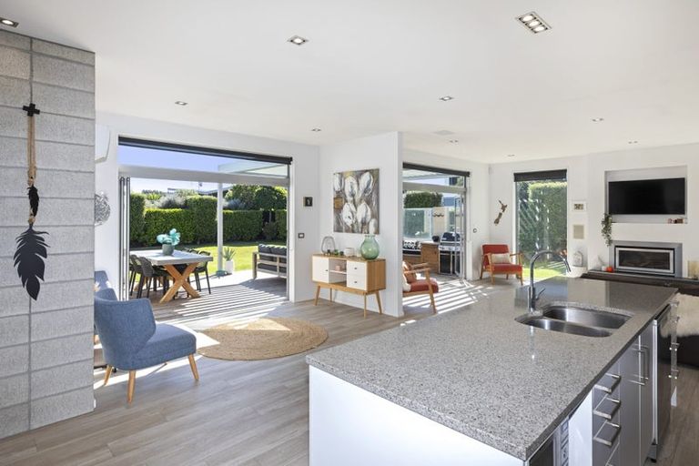 Photo of property in 101 Aston Drive, Waimairi Beach, Christchurch, 8083