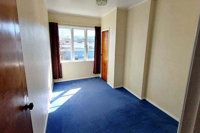 Photo of property in 5 Cressy Street, Waterloo, Lower Hutt, 5011