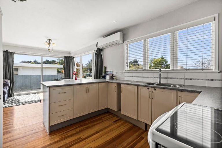 Photo of property in 24 Bill Hercock Street, Pirimai, Napier, 4112