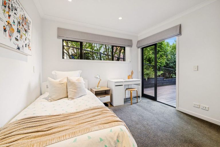 Photo of property in 5 Castor Bay Road, Castor Bay, Auckland, 0620