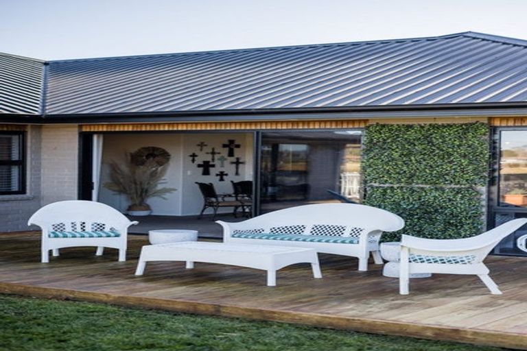 Photo of property in 54 Norfolk Drive, Cambridge, 3434