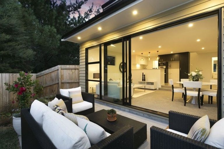 Photo of property in 15d/2 Verran Road, Birkenhead, Auckland, 0626